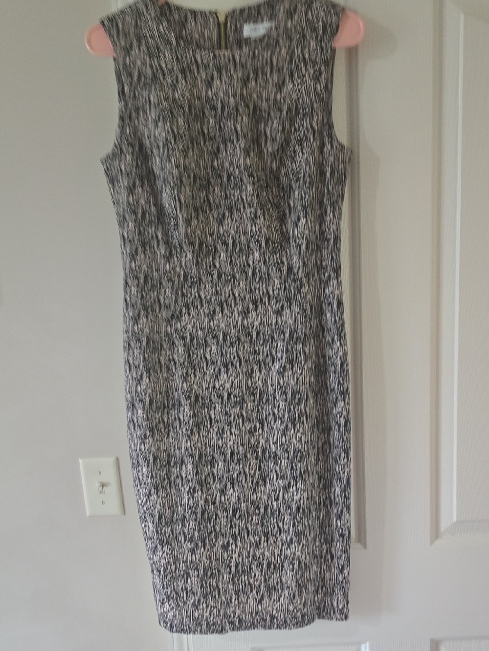 Sleeveless Black and White Sheath Dress